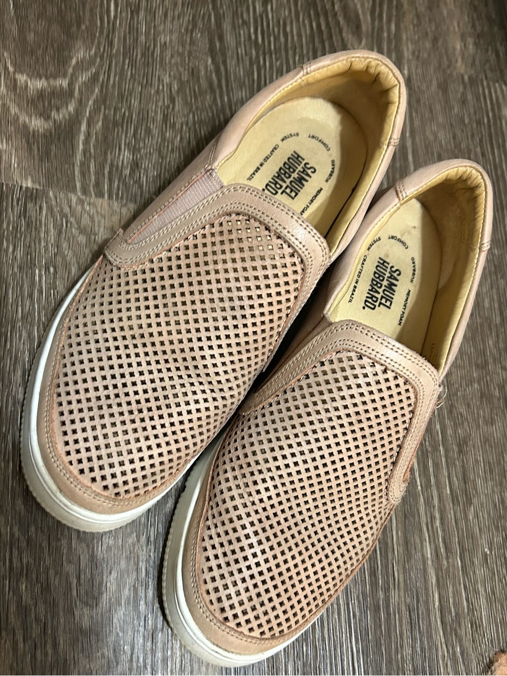 Samuel Hubbard Slip-On Perforated Leather Sneakers Size 8 Comfort
